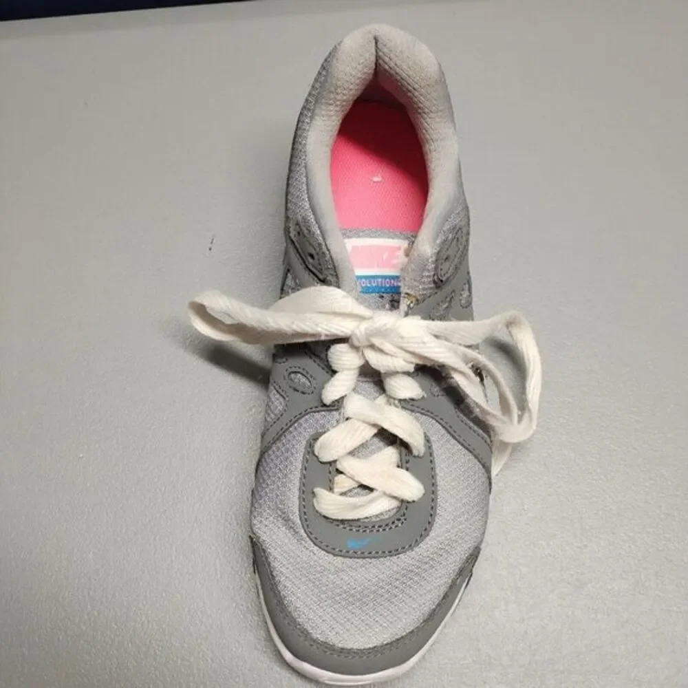 Nike‎ Revolution 2 Running Sneakers Womens Size 8 Gray Mesh Lace Up 554902-006